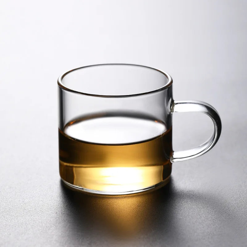 Bicchiere in Vetro con Statuina 3D Interna – Design Creativo per Drink