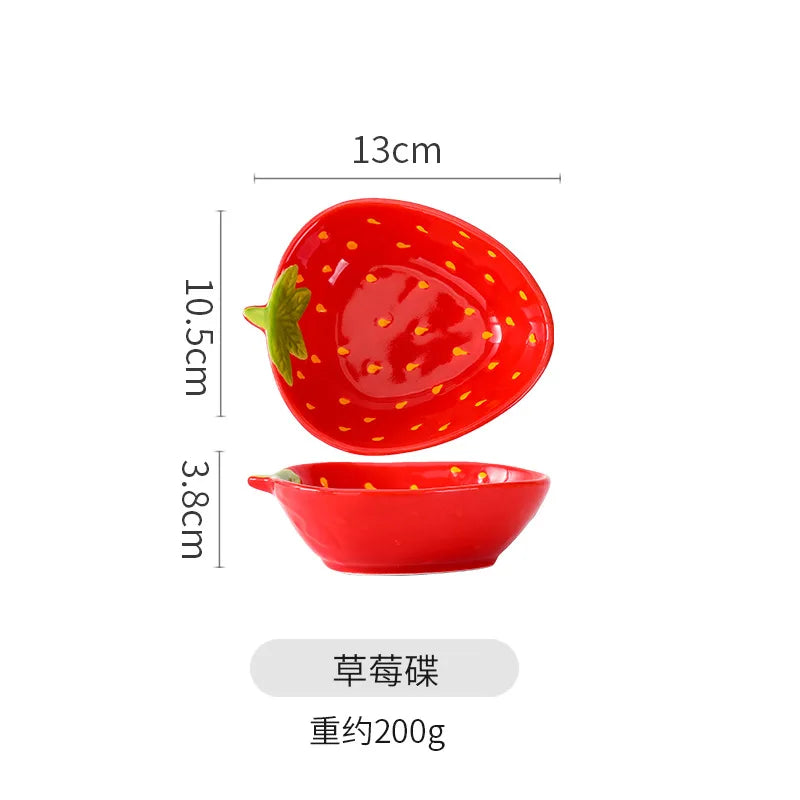 Piatti e Ciotole a Forma di Fragola in Ceramica