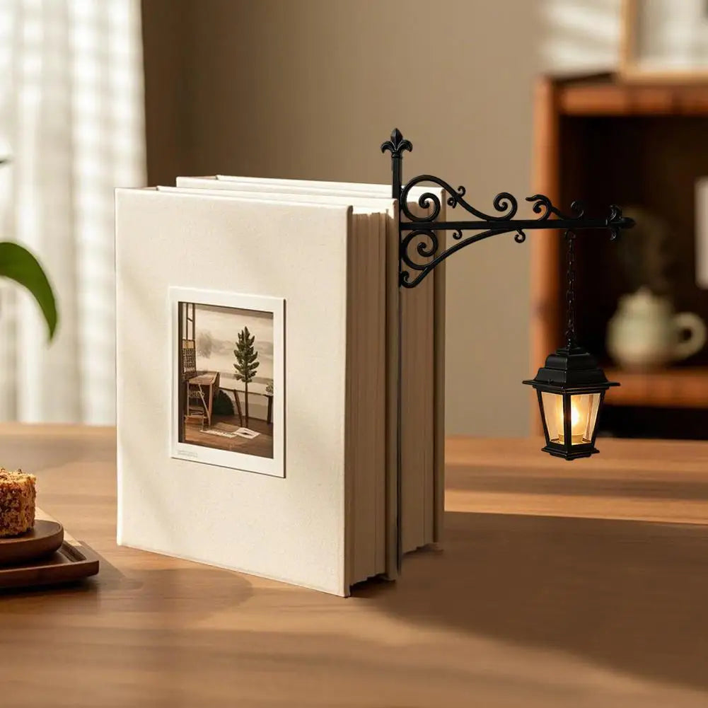 Segnalibri Lanterna Vintage da Libreria – Mini Lampada LED