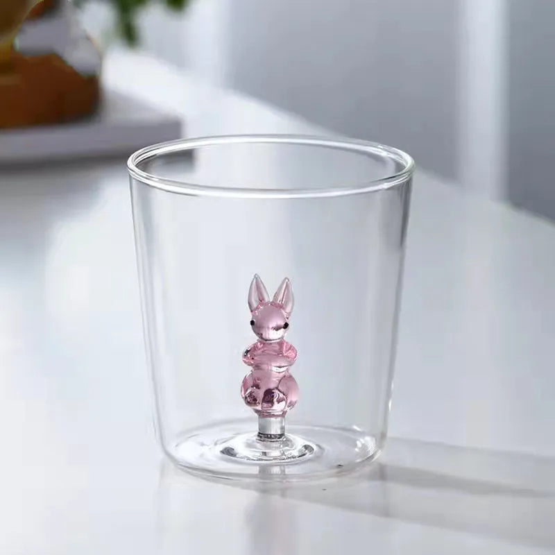 Bicchiere in Vetro con Statuina 3D Interna – Design Creativo per Drink